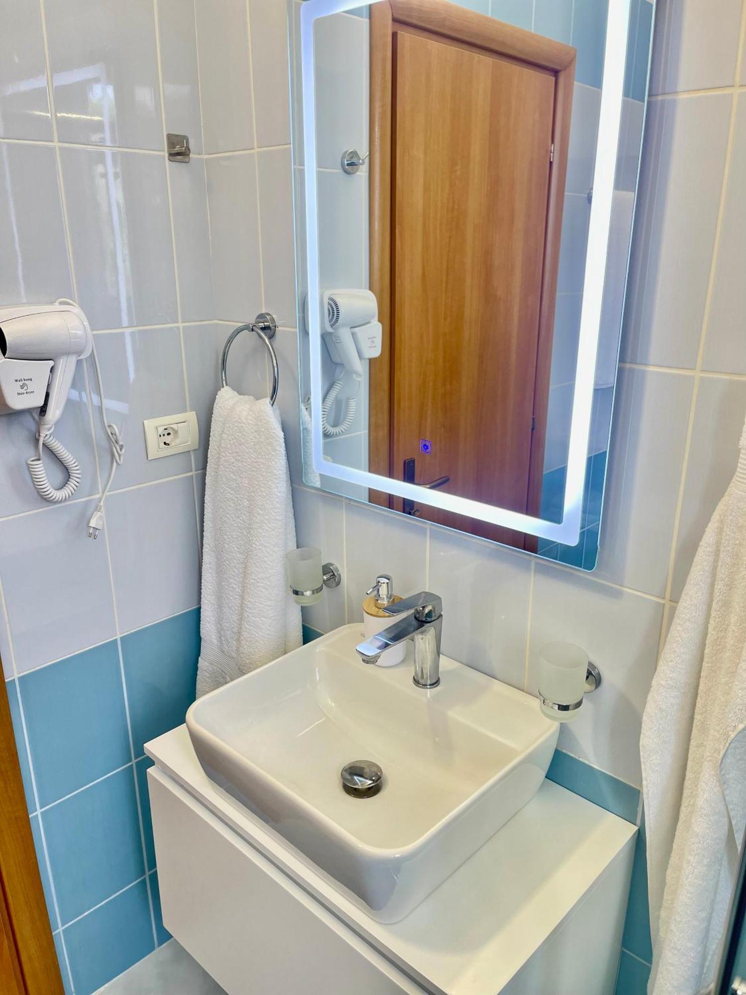 Onde Del Mare Apartment Sarandë Exteriör bild