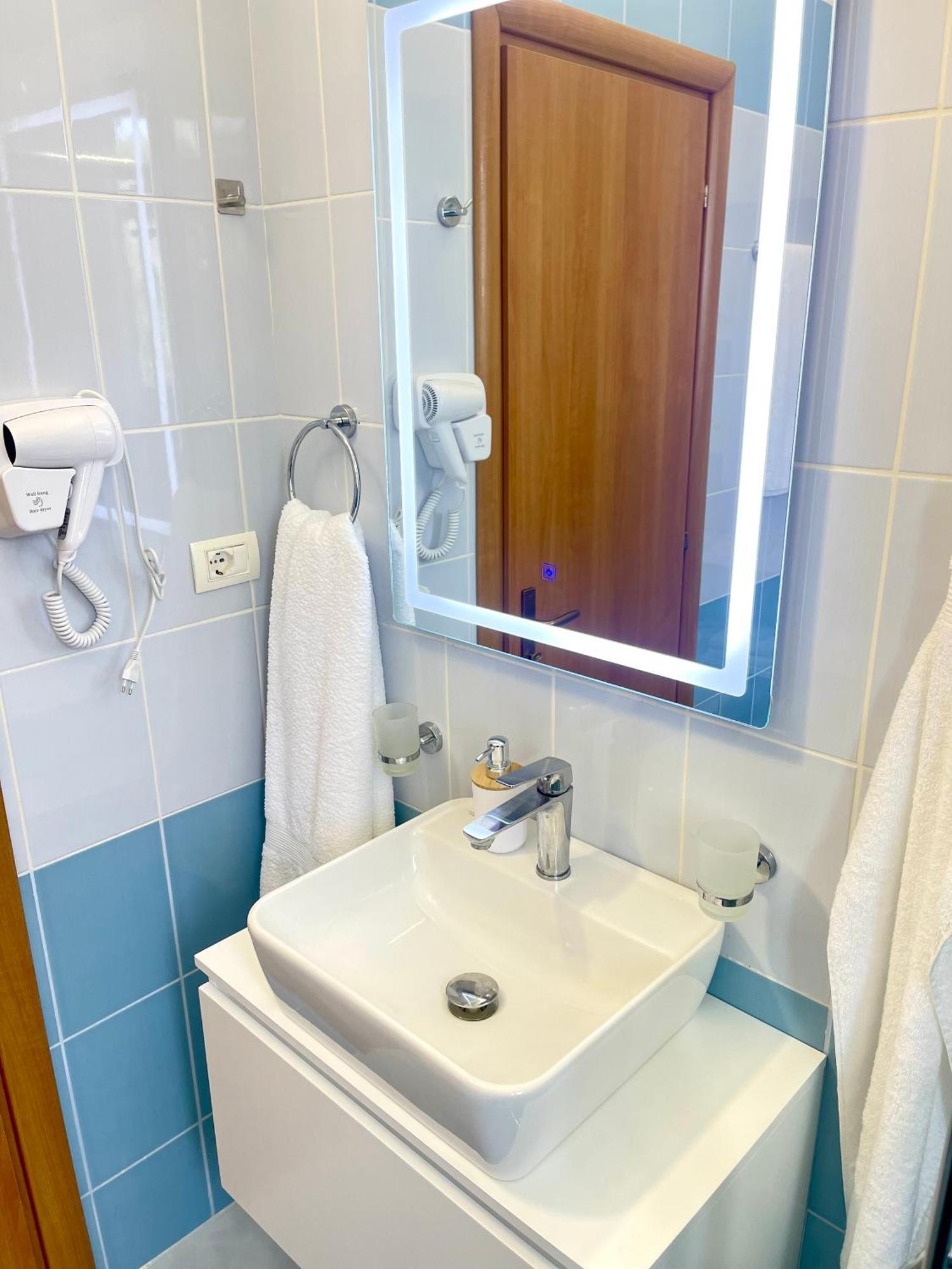 Onde Del Mare Apartment Sarandë Exteriör bild